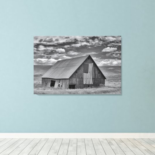 Farms | BW American Flag Barn Scene Canvas Afdruk (Insitu (Houten vloer))