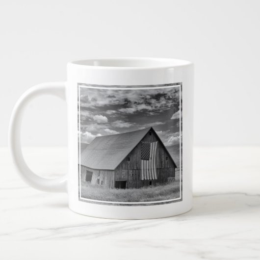 Farms | BW American Flag Barn Scene Grote Koffiekop (Links)