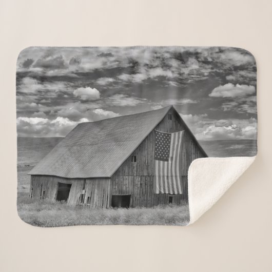 Farms | BW American Flag Barn Scene Sherpa Deken (Voorkant (horizontaal))