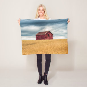 Farms   Old Red Barn Fleece Deken