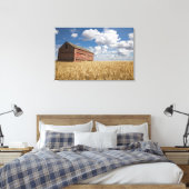 Farms | Old Red Barn in Wheat Field Canvas Afdruk (Insitu (Slaapkamer))