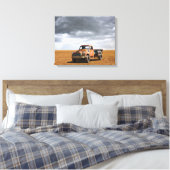 Farms Old Truck in Field Canvas Afdruk (Insitu (Slaapkamer))