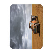 Farms Old Truck in Field Magneet (Verticaal)