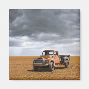 Farms Old Truck in Field Magneet