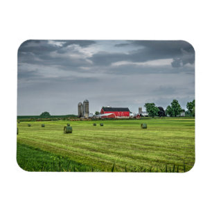 Farms Red Barn & Silo in Spring Magneet