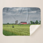 Farms Red Barn & Silo in Spring Sherpa Deken (Voorkant (horizontaal))