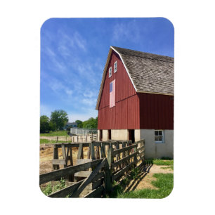 Farms Red Barn With American Flag Magneet