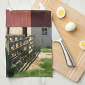 Farms Red Barn With American Flag Theedoek (Quarter Fold)