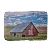 Farms Rustic Red Barn With American Flag Badmat (Voorkant)