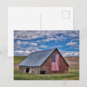 Farms Rustic Red Barn With American Flag Briefkaart (Voorkant / Achterkant)