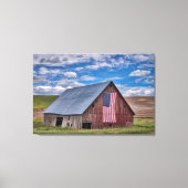 Farms Rustic Red Barn With American Flag Canvas Afdruk (Voorkant)