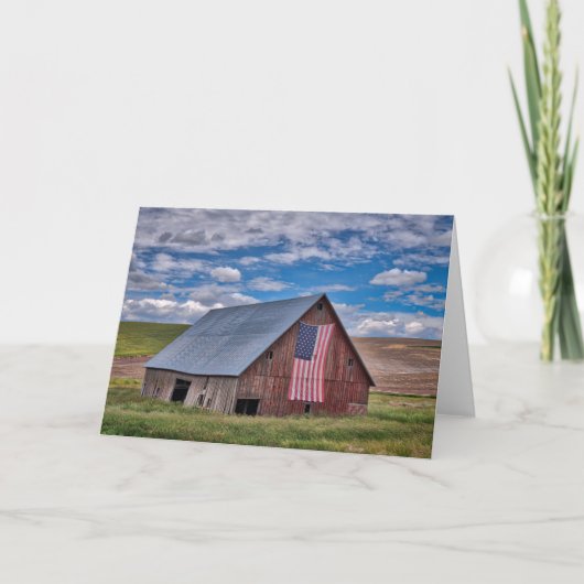 Farms Rustic Red Barn With American Flag Kaart (Voorkant)