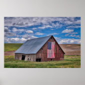 Farms Rustic Red Barn With American Flag Poster (Voorkant)
