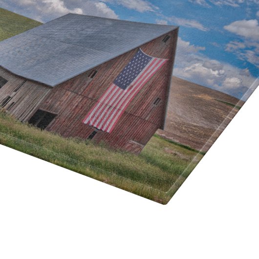 Farms Rustic Red Barn With American Flag Snijplank (Hoek)
