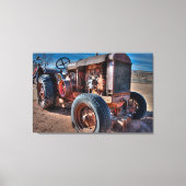 Farms | Rusty Antique Tractor Canvas Afdruk (Voorkant)
