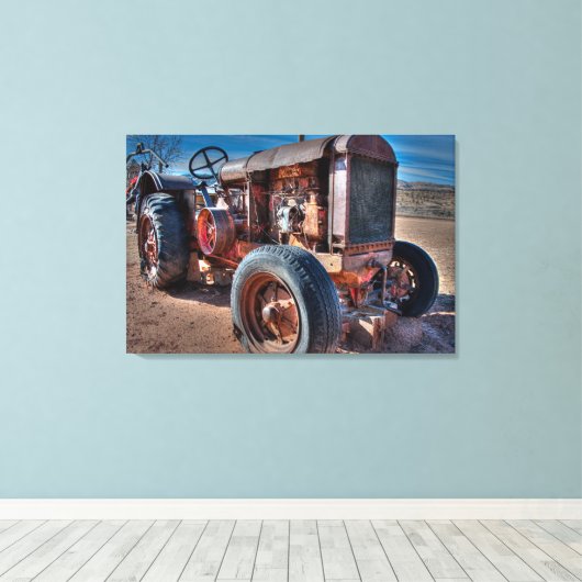 Farms | Rusty Antique Tractor Canvas Afdruk (Insitu (Houten vloer))