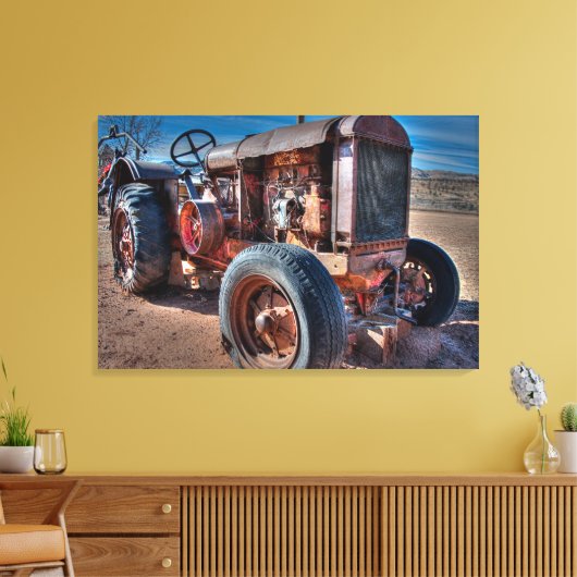 Farms | Rusty Antique Tractor Canvas Afdruk (Insitu (Woonkamer))