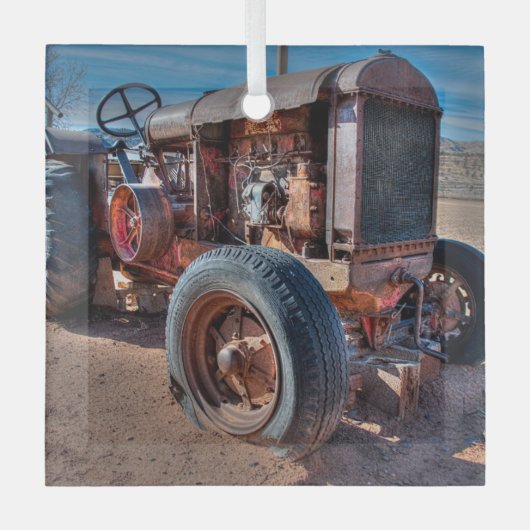 Farms | Rusty Antique Tractor Glas Ornament (Voorkant)