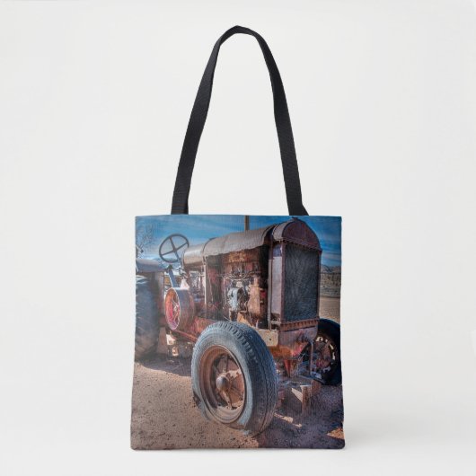 Farms | Rusty Antique Tractor Tote Bag (Voorkant)