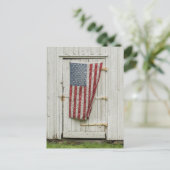 Farms White Barn Door With American Flag Briefkaart (Staand voorkant)