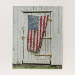 Farms White Barn Door With American Flag Legpuzzel