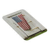 Farms White Barn Door With American Flag Magneet (Rechterzijde)