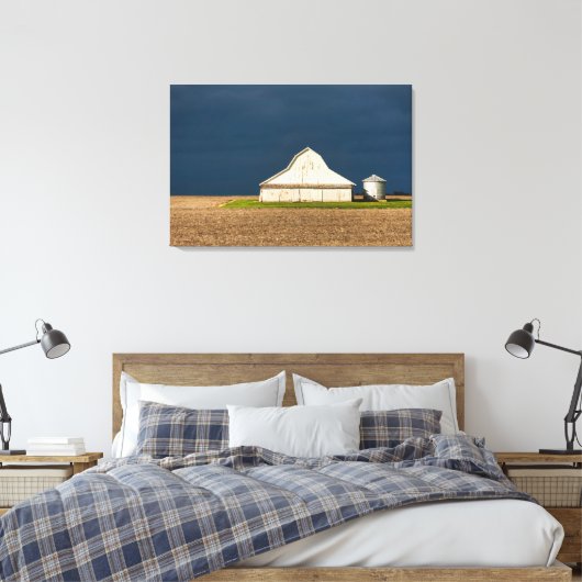 Farms White Barn & Silo Canvas Afdruk (Insitu (Slaapkamer))