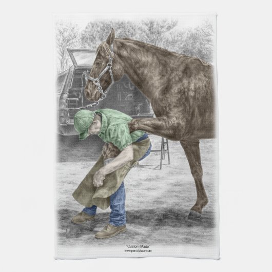 Farrier Blacksmith Shoeing Horse Theedoek (Verticaal)