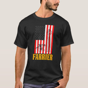 Farrier Hoefijzer Hoof Trimming Equine Shoeking T-shirt