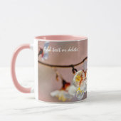 Fascinerende Japanse abrikozenbloemen Mok (Links)