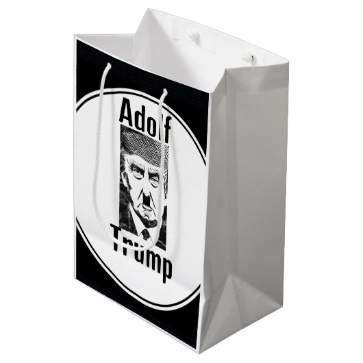 Fascistische Trump Gift Bag Medium Cadeauzakje (Voorkant Gekanteld)