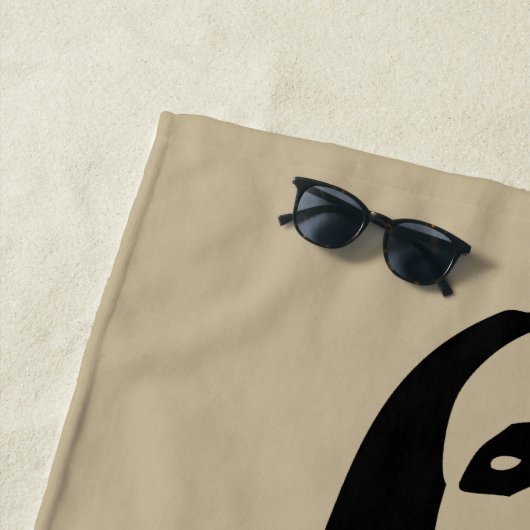 Fashionable Black Dancing Girl Silhouette Strandlaken (In situ)