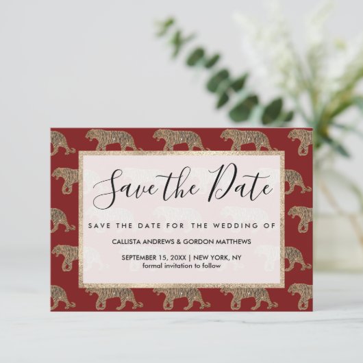 Fashionista Gold Black Red Glitter Tiger Pattern Save The Date (Staand voorkant)
