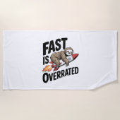 Fast is Overrated Sloth Rocket Strandlaken (Voorkant)