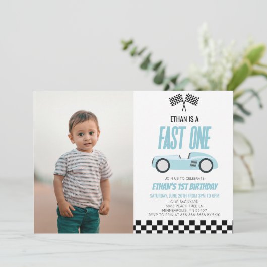 Fast One Blue Race Car 1e verjaardagsfeestje Kaart (Staand voorkant)