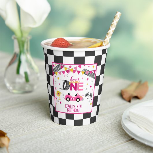 Fast One Racing Birthday Party Cup - Roze Papieren Bekers (Insitu)
