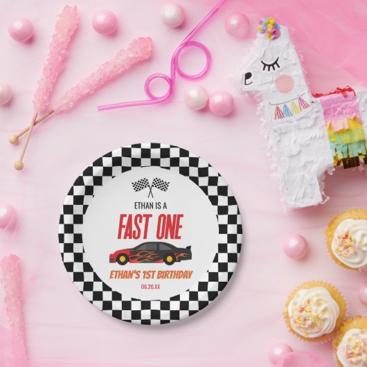 Fast One Red Flame Race Auto 1e Verjaardagsfeest Papieren Bordje (Feest)