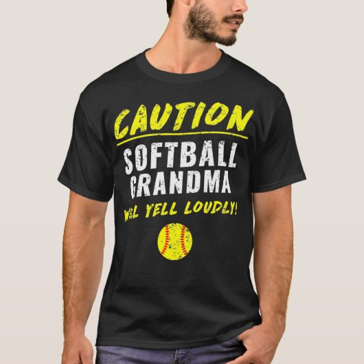Fastpitch Softball Grandma Funny T-shirt (Voorkant)