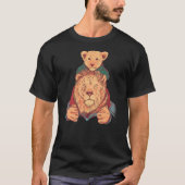 Father Lion with Cub on Shoulders Protector & Fami T-shirt (Voorkant)