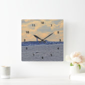 Faulkner's Island Wall Clock Vierkante Klok (Huis)