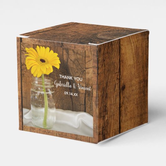 Faux Barn Wood Mason Jar en Yellow Daisy Wedding Bedankdoosjes (Voorkant Zijde)