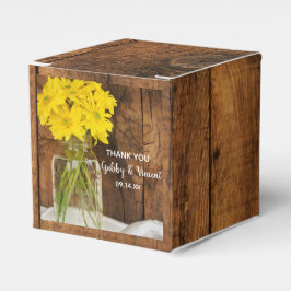 Faux Barn Wood Mason Jar Yellow Daisies Wedding Bedankdoosjes
