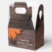 Faux Barn Wood Rustic Oranje Daisy Wedding Bedankdoosjes (Geopend)