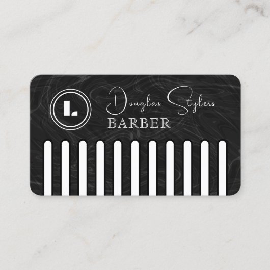 Faux black comb with logo barber visitekaartje (Voorkant)