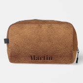 Faux Bruin Lederen Dopp Kit met Embossed Text Toilettasje (Voorkant)