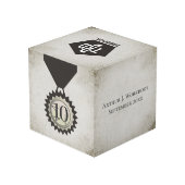 Faux-cadeautjes ter gelegenheid van het jubileum v kubus (Achter hoekig)