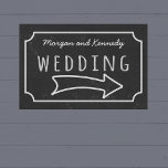 Faux Chalkboard Wedding Direction Poster<br><div class="desc">Een eenvoudig poster dat je je namen kunt toevoegen aan en je bruiloft aanbieden, wijst in de richting van de pijl, dan is dit het krijtbordbruiloft dat je zoekt. Als je bruiloft in een andere richting wijst, stuur me een bericht en ik maak er een voor je of tweet me...</div>