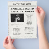 Faux Deckle-Edge zwart-wit krant bruiloft Flyer (Hand)