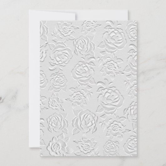 Faux Embossed White Roses Wedding Invitation Kaart (Achterkant)
