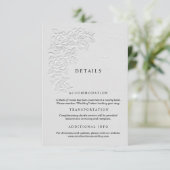 Faux geprägte witte rozen trouwdetails kaart (Staand voorkant)